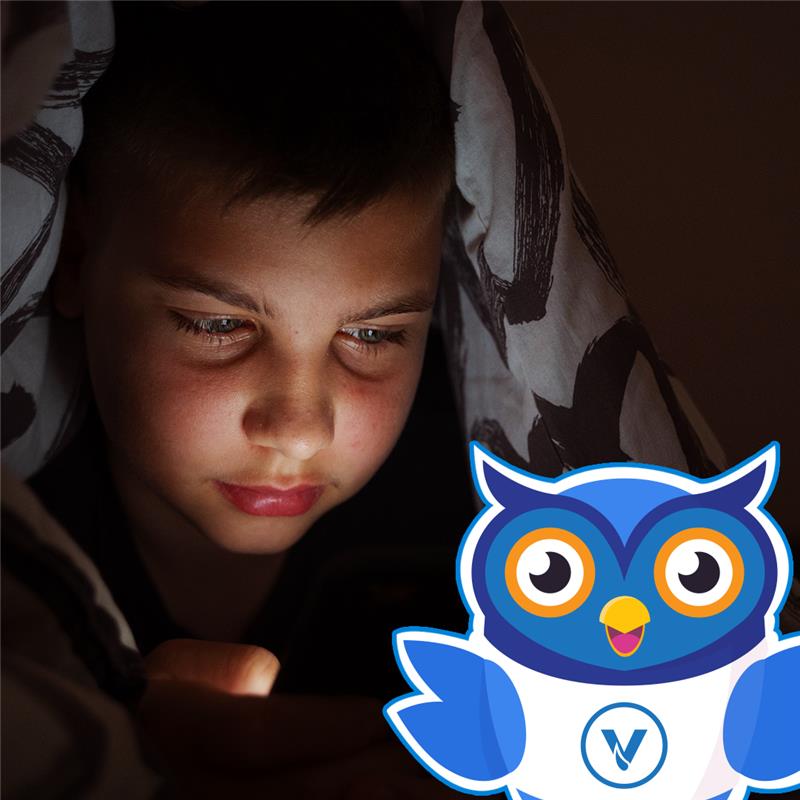 FOMO chez les adolescents : comment la peur de manquer nuit à la concentration et à la motivation scolaire